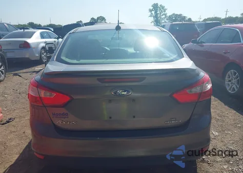 2014 Ford Focus Se from USA, damaged, VIN 1FADP3F22EL175448